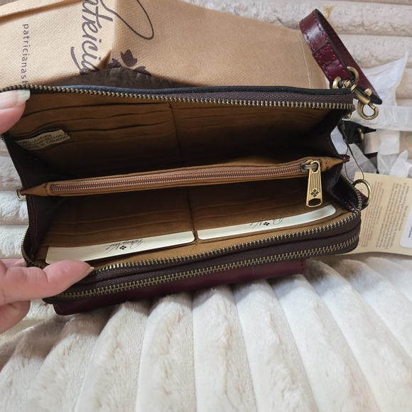 Patricia Nash Burgundy Crossbody Phone Bag with Gold Hardware - Picture 6 of 16